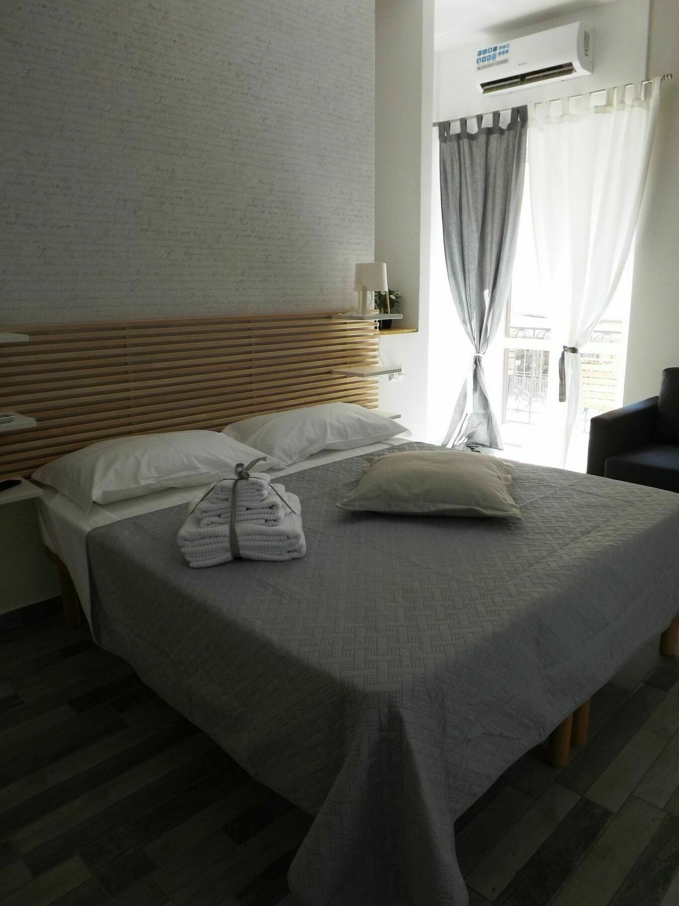 Bed and Breakfast Domus Alma Neapel Exterior foto