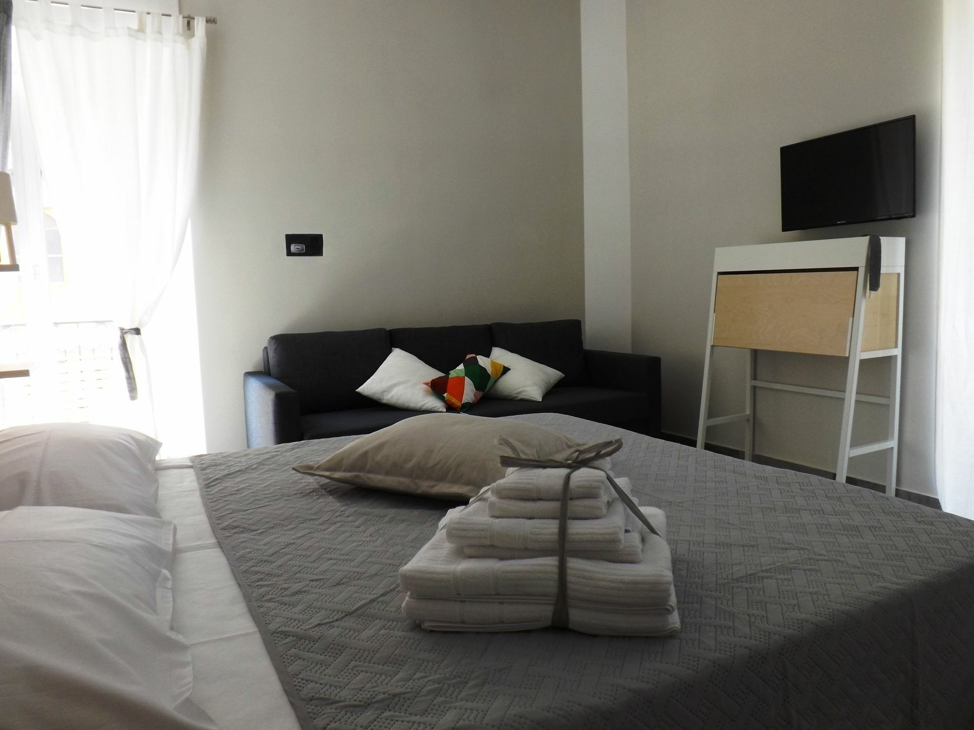 Bed and Breakfast Domus Alma Neapel Exterior foto
