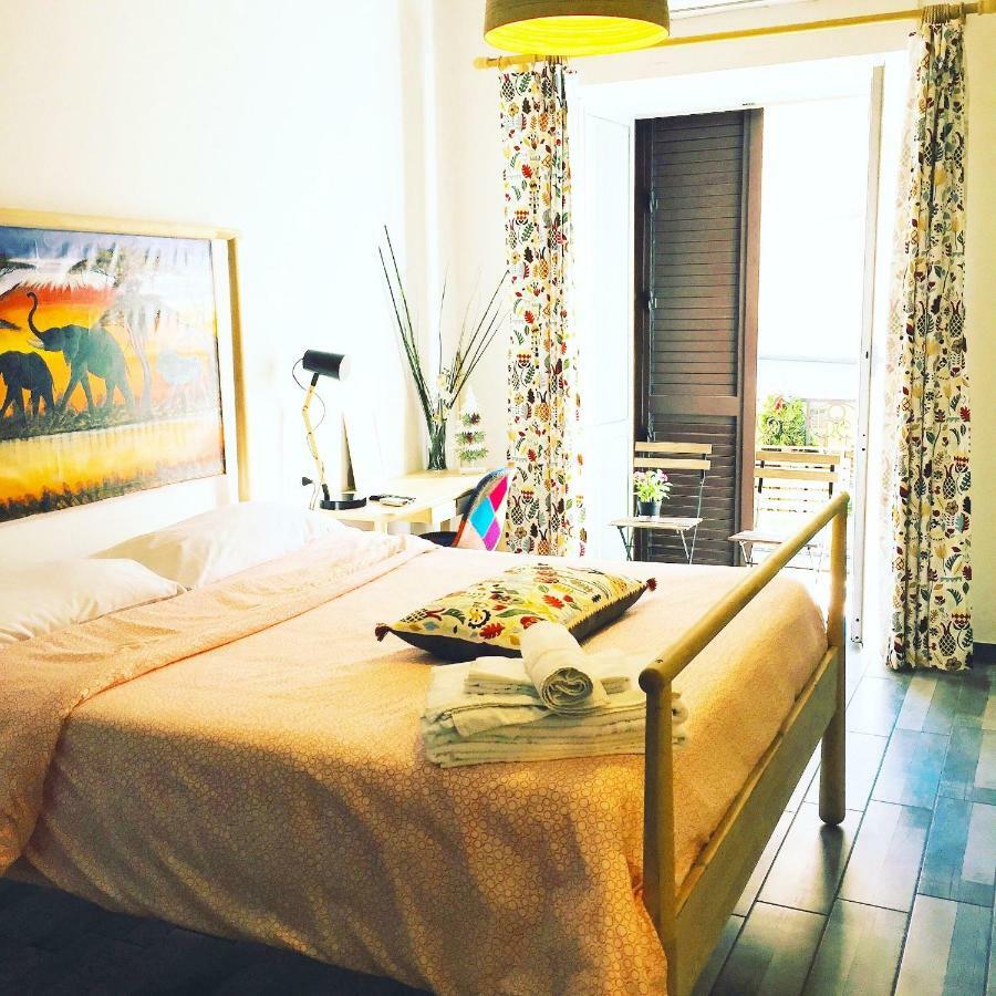 Bed and Breakfast Domus Alma Neapel Exterior foto