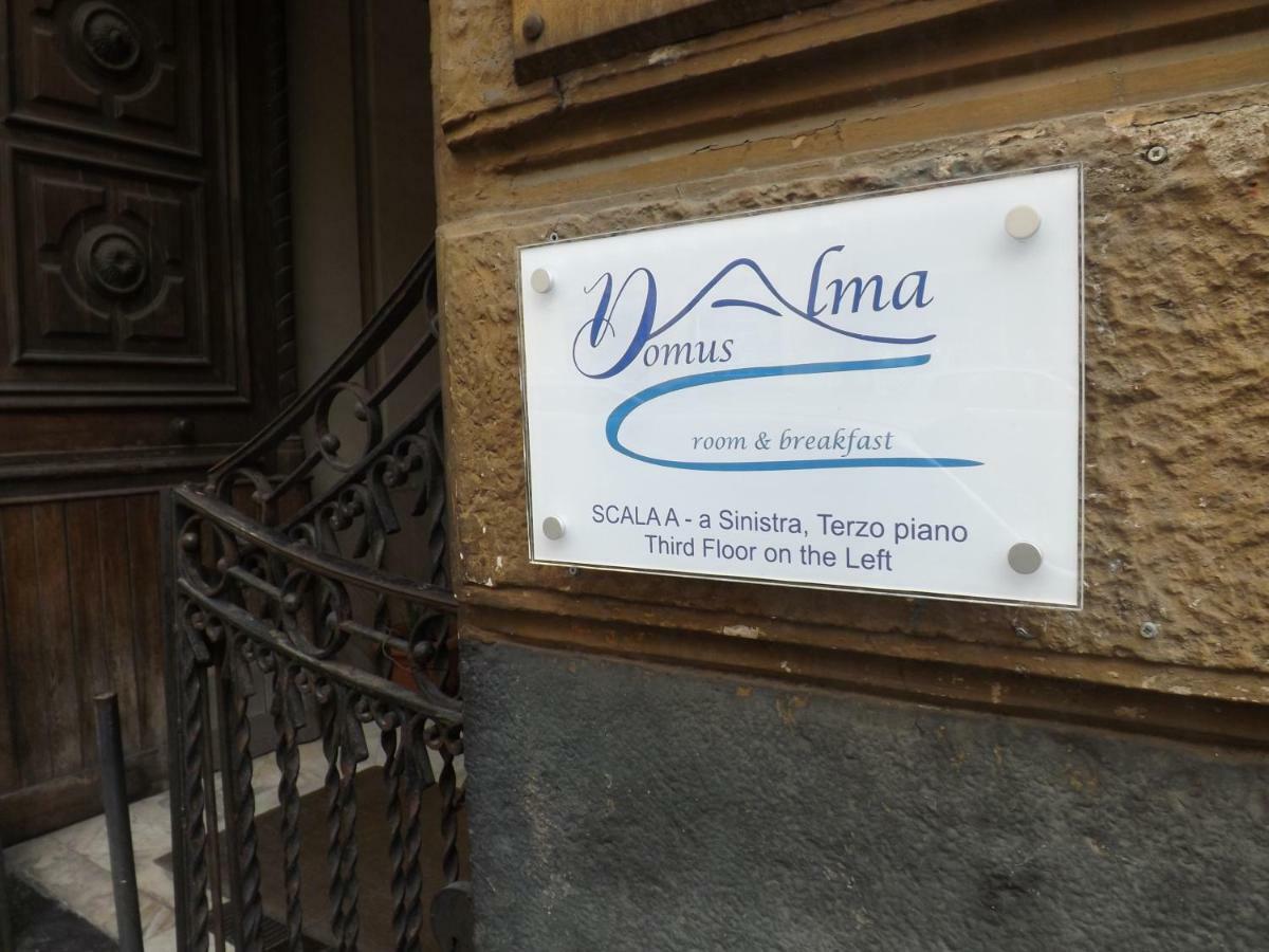 Bed and Breakfast Domus Alma Neapel Exterior foto